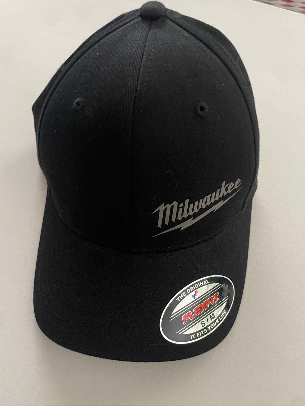 Milwaukee Tools Flexfit Hat S/M Black Fitted Cap NWOT